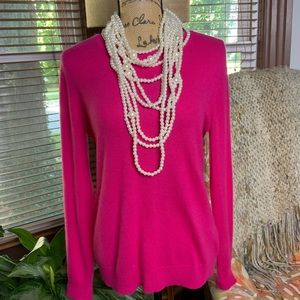 Lord&Taylor traditional cashmere crew neck sweater.